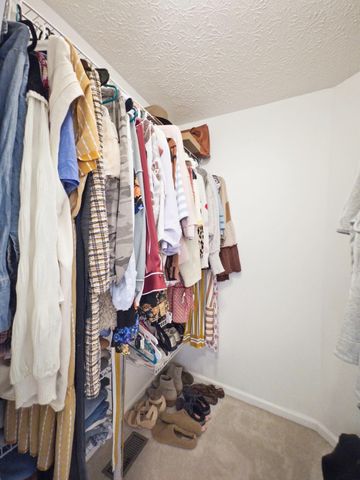 2054 Stargrass Avenue, Grove City, OH 43123