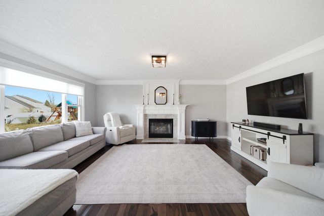 2054 Stargrass Avenue, Grove City, OH 43123