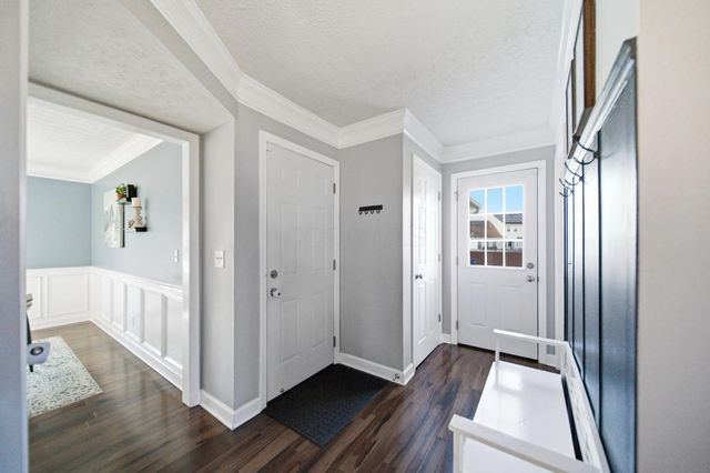 2054 Stargrass Avenue, Grove City, OH 43123