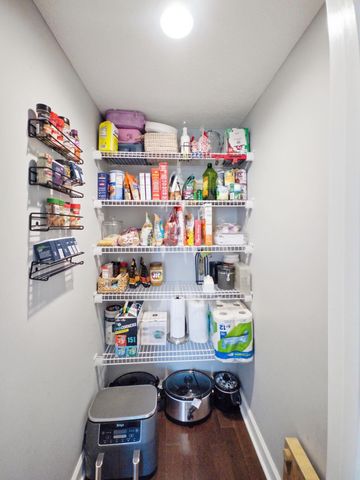 2054 Stargrass Avenue, Grove City, OH 43123