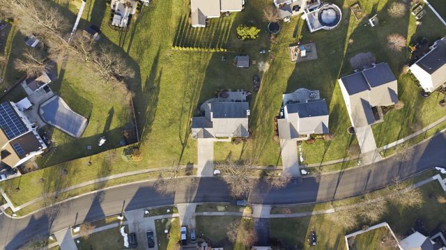 2054 Stargrass Avenue, Grove City, OH 43123