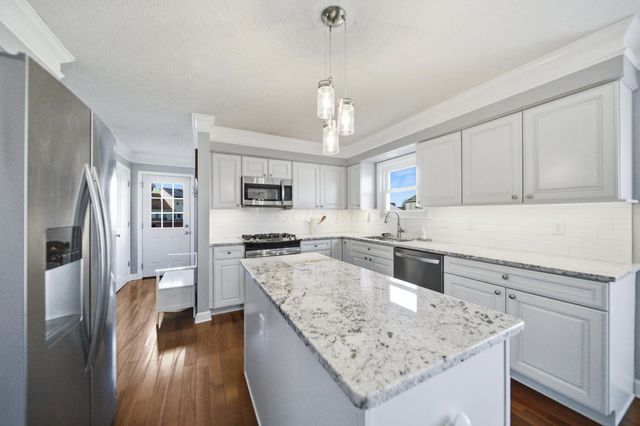 2054 Stargrass Avenue, Grove City, OH 43123