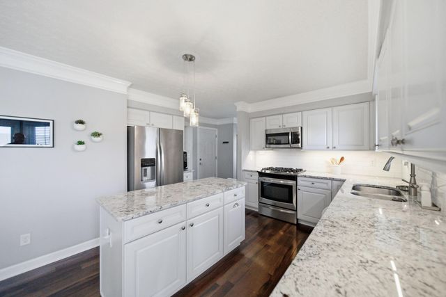 2054 Stargrass Avenue, Grove City, OH 43123