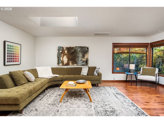 6675 Sw IMPERIAL Dr, Beaverton, OR 97008