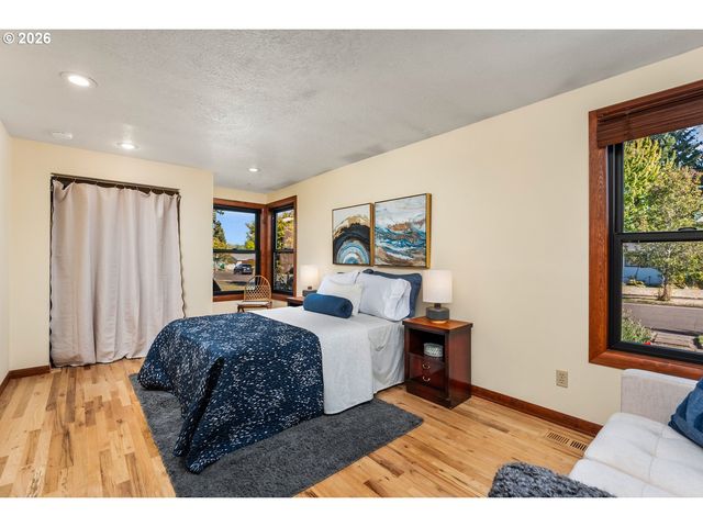6675 Sw IMPERIAL Dr, Beaverton, OR 97008