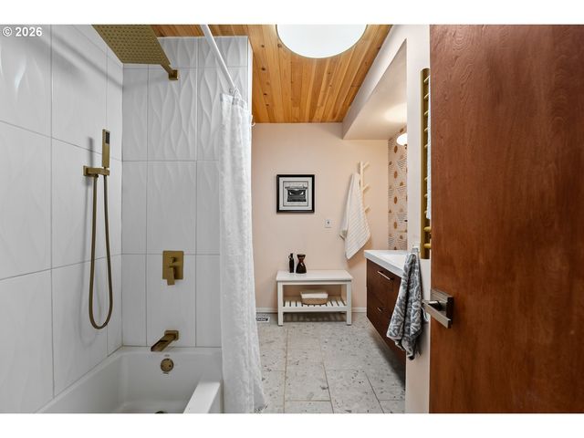 6675 Sw IMPERIAL Dr, Beaverton, OR 97008