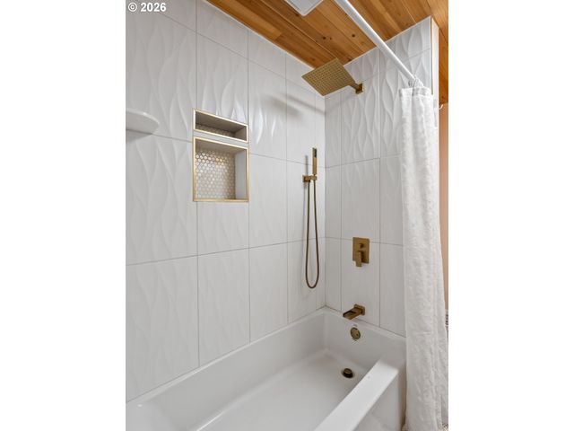 6675 Sw IMPERIAL Dr, Beaverton, OR 97008