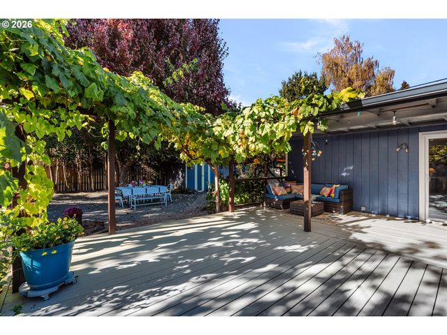 6675 Sw IMPERIAL Dr, Beaverton, OR 97008
