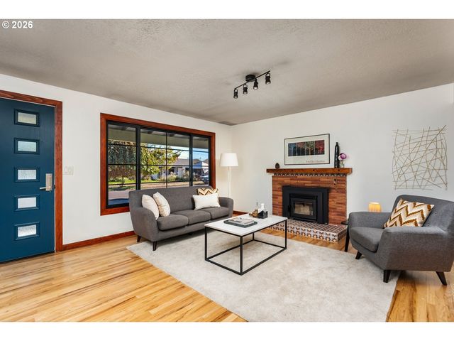 6675 Sw IMPERIAL Dr, Beaverton, OR 97008