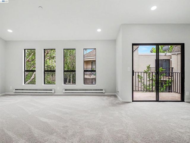 39450 Albany Cmn X, Fremont, CA 94538