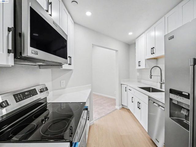 39450 Albany Cmn X, Fremont, CA 94538