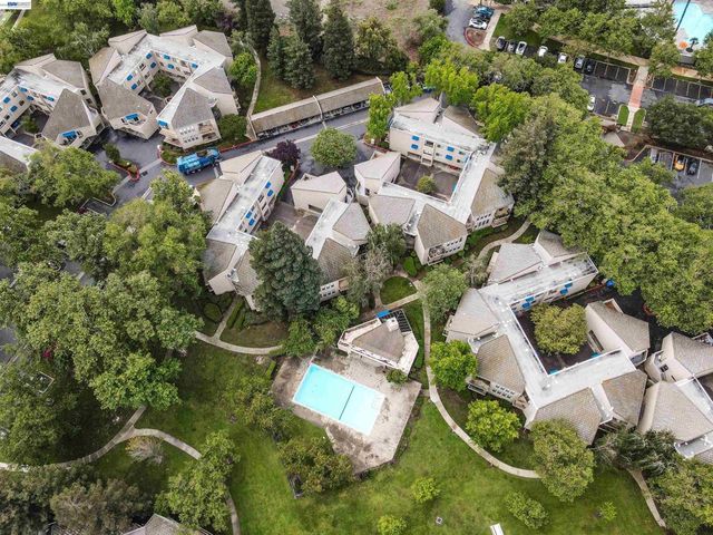 39450 Albany Cmn X, Fremont, CA 94538