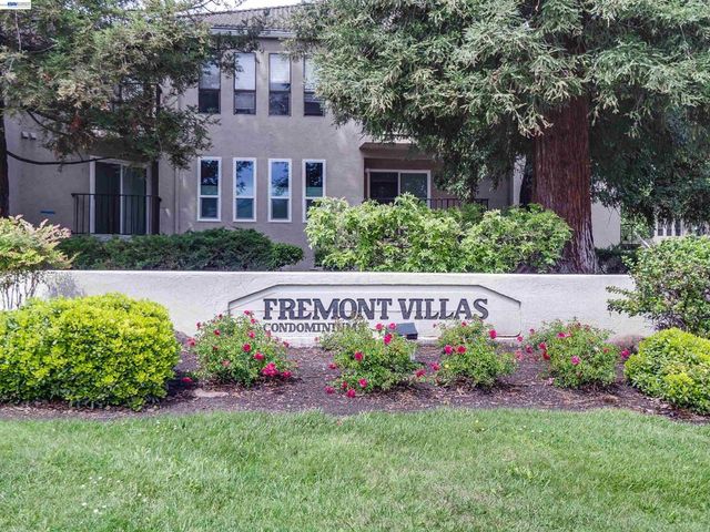 39450 Albany Cmn X, Fremont, CA 94538