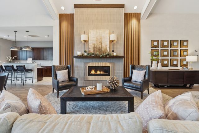 9501 140th Court 302, Orland Park, IL 60462