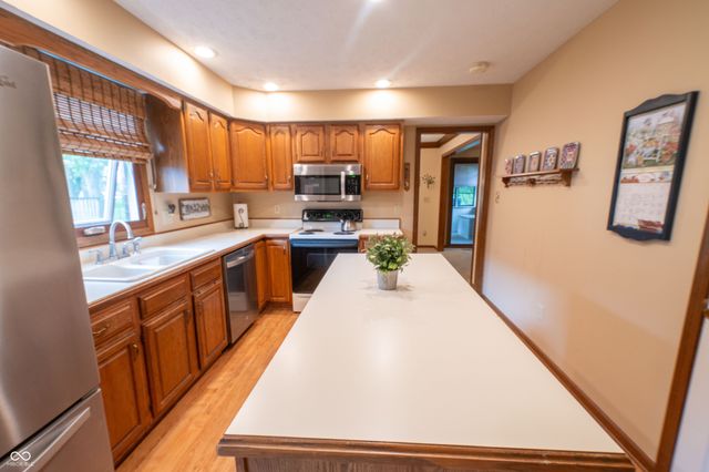 7928 Santolina Drive, Indianapolis, IN 46237