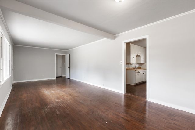 5217 Deavers Lane, Fort Worth, TX 76114