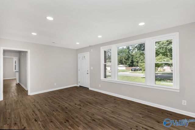 4304 Lakeview Drive, Huntsville, AL 35810