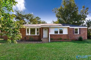 4304 Lakeview Drive, Huntsville, AL 35810