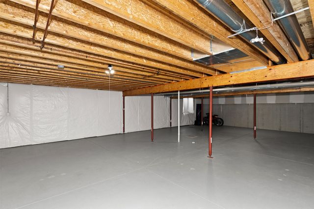 3500 152nd Street, Urbandale, IA 50323