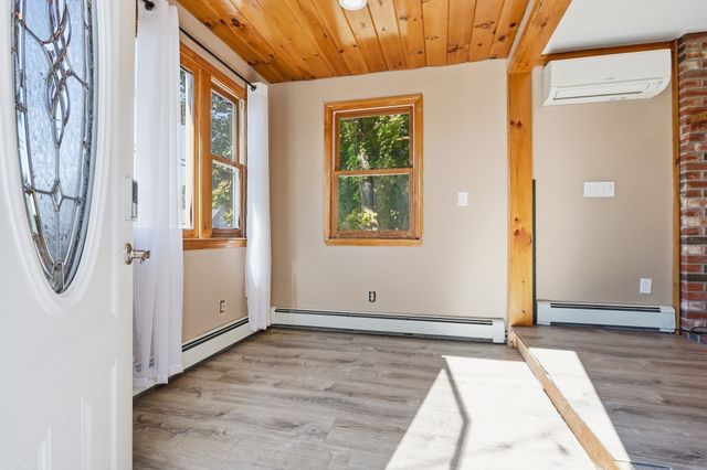 141 Long Pond Dr, Dracut, MA 01826
