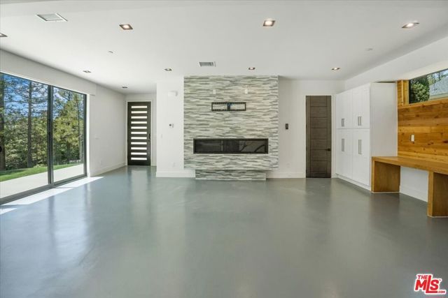 1021 Teakwood Drive, Lake Arrowhead, CA 92352