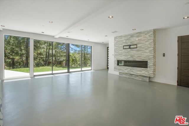 1021 Teakwood Drive, Lake Arrowhead, CA 92352