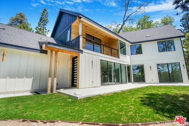1021 Teakwood Drive, Lake Arrowhead, CA 92352