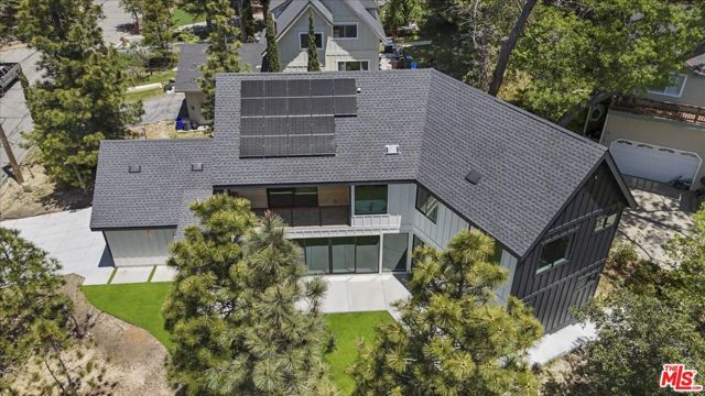 1021 Teakwood Drive, Lake Arrowhead, CA 92352