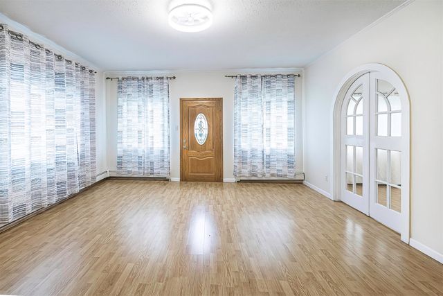 904 POTOMAC Avenue, Erie, PA 16505