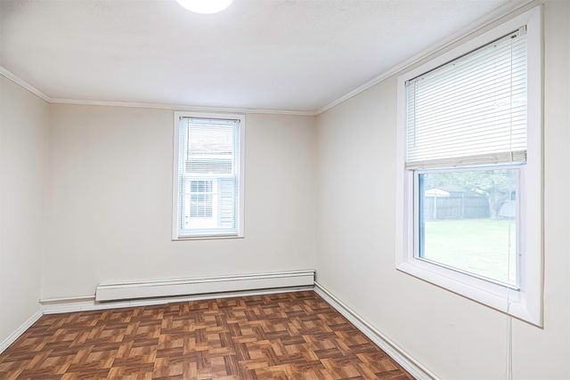 904 POTOMAC Avenue, Erie, PA 16505