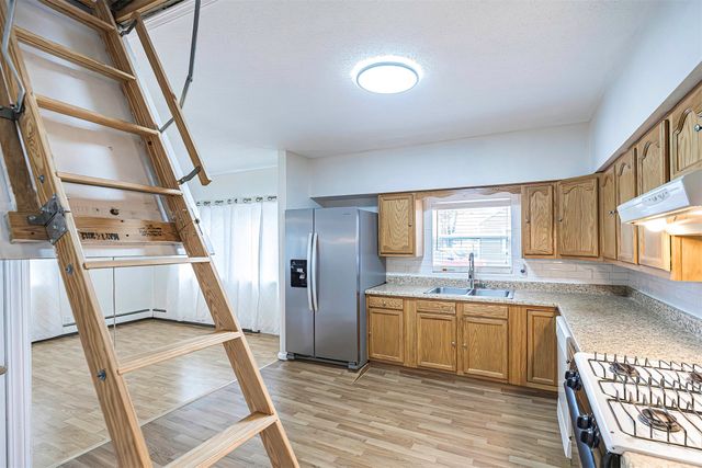 904 POTOMAC Avenue, Erie, PA 16505