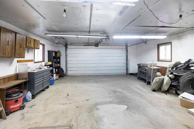 904 POTOMAC Avenue, Erie, PA 16505