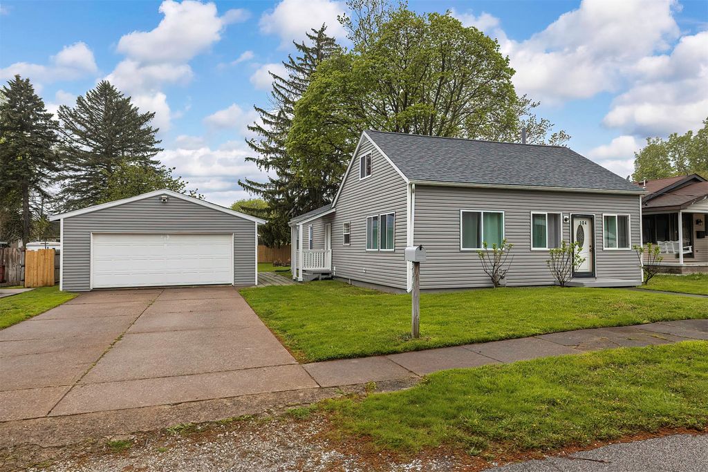 904 POTOMAC Avenue, Erie, PA 16505