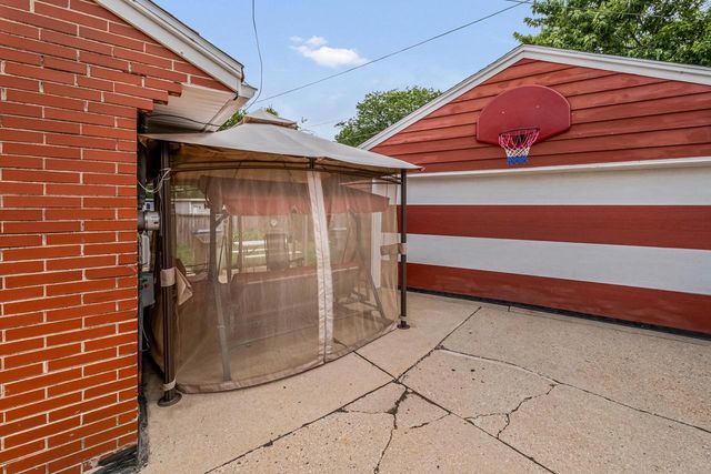 4646 N 66th STREET, Milwaukee, WI 53218