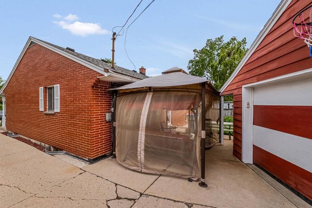 4646 N 66th STREET, Milwaukee, WI 53218