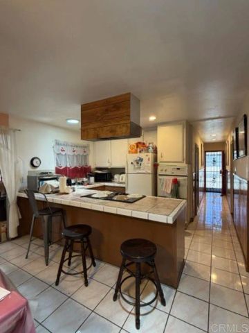 5561 Chattanooga Street, San Diego, CA 92139