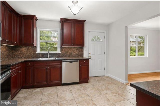 6469 LAWYERS HILL RD, Elkridge, MD 21075