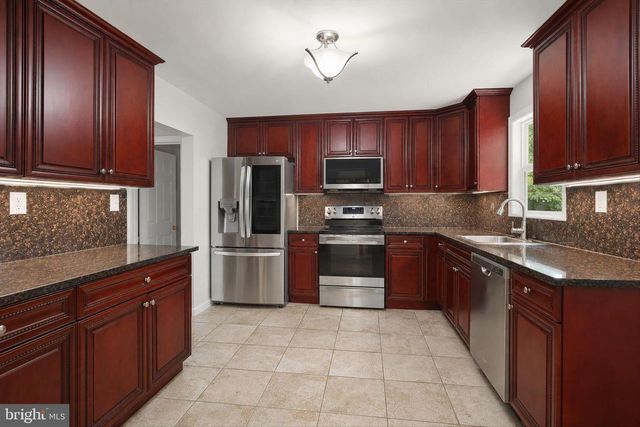 6469 LAWYERS HILL RD, Elkridge, MD 21075