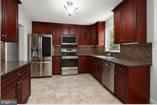 6469 LAWYERS HILL RD, Elkridge, MD 21075