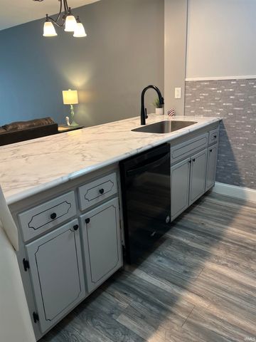1100 Erie Ave Unit 409, Evansville, IN 47715