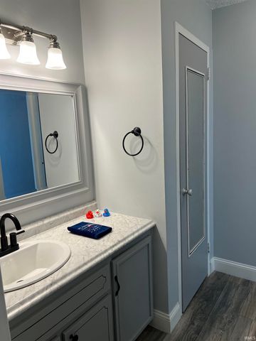 1100 Erie Ave Unit 409, Evansville, IN 47715
