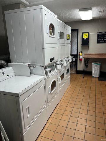 1100 Erie Ave Unit 409, Evansville, IN 47715