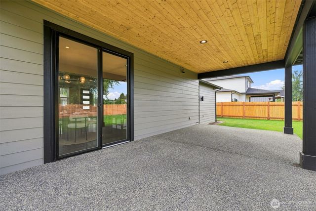 929 Crimson Court, Nooksack, WA 98276