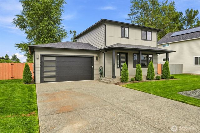 929 Crimson Court, Nooksack, WA 98276