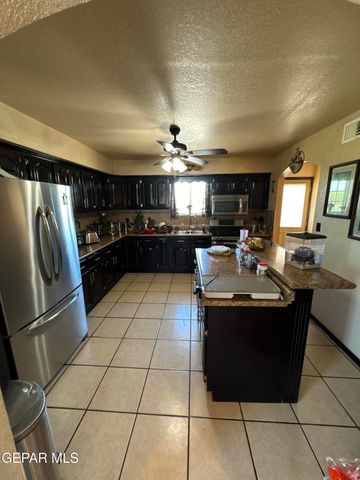 121 Compa Drive, Tornillo, TX 79853