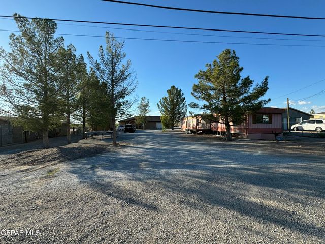 121 Compa Drive, Tornillo, TX 79853