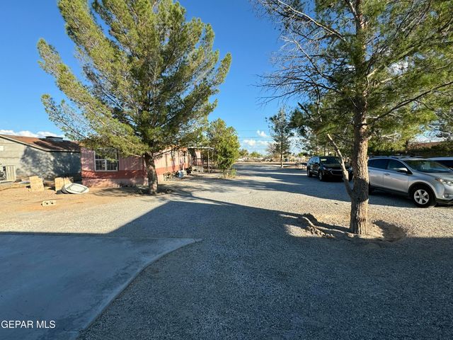 121 Compa Drive, Tornillo, TX 79853
