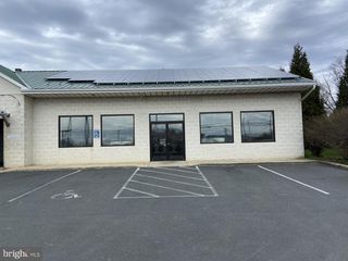 3711 E NEWPORT ROAD, Gordonville, PA 17529