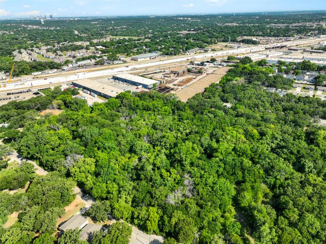5829 Oakdale Drive, Fort Worth, TX 76119
