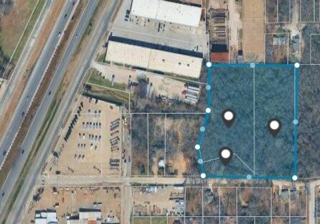 5829 Oakdale Drive, Fort Worth, TX 76119